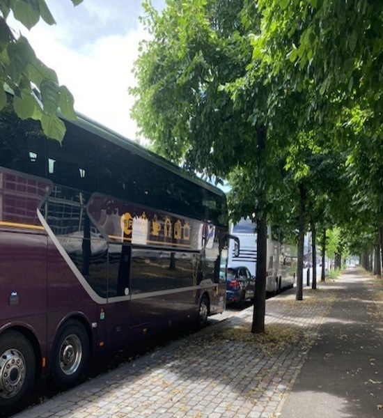 voiture-satellite-les-tourbus